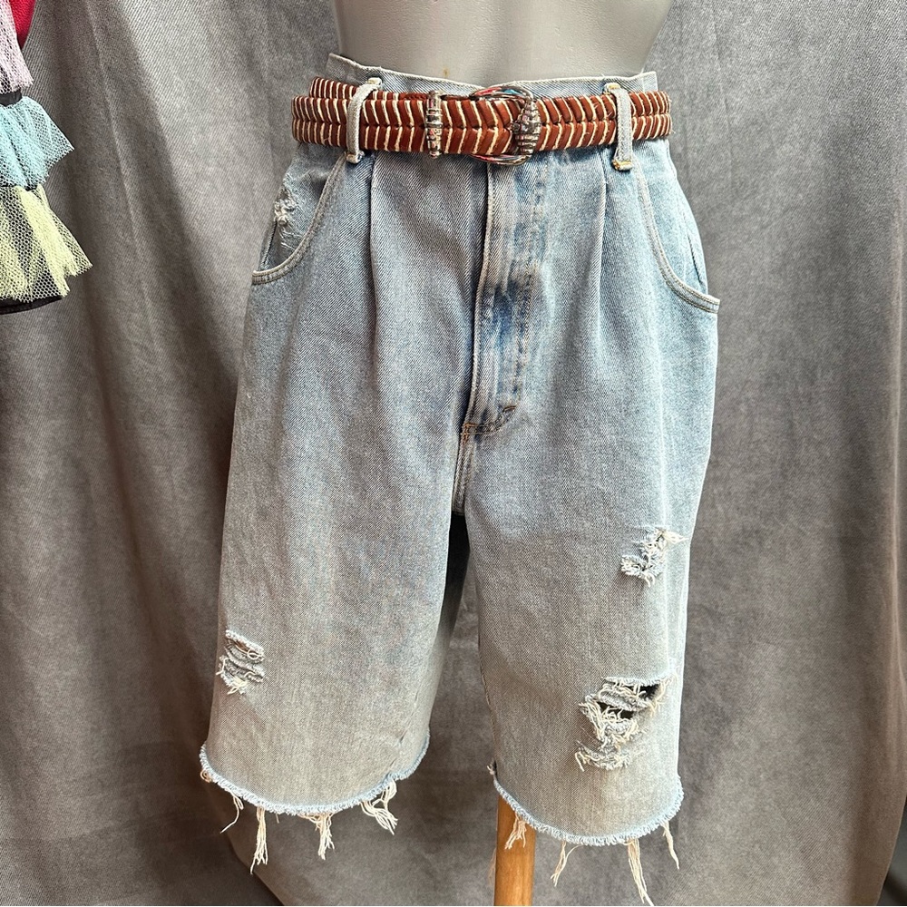 Vtg 90s Eddie Bauer long jean shorts denim 30” high waist